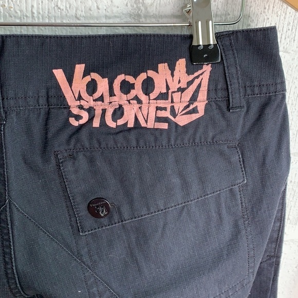 Volcom Stone Boardwear Black Cargo Drawstring Ankle Pants sz 9 - Picture 5 of 8